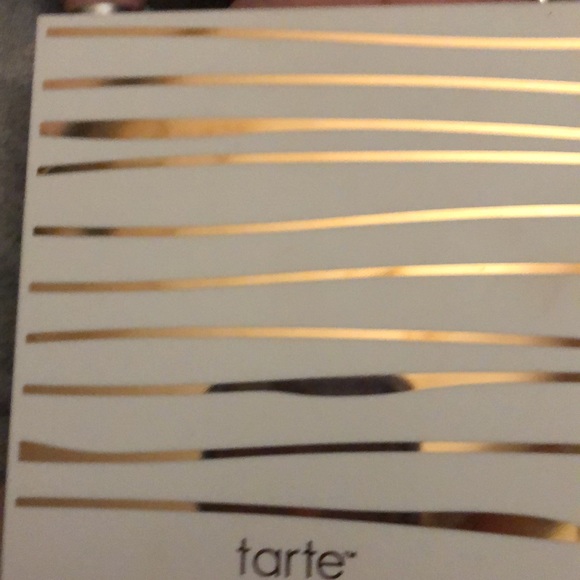 Tarte Eyeshadow Pallete - Picture 3 of 3
